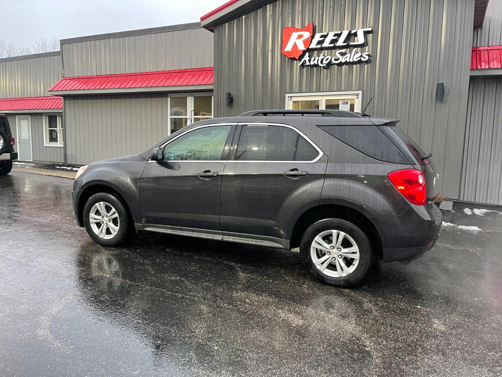 2014 Gray /Black Chevrolet Equinox 2LT AWD (2GNFLGEK8E6) with an 2.4L I4 DOHC 16V engine, 6-Speed Automatic transmission, located at 11115 Chardon Rd. , Chardon, OH, 44024, (440) 214-9705, 41.580246, -81.241943 - This 2014 Chevrolet Equinox 2LT AWD with the 2.4L ECOTEC engine and a 6-speed automatic transmission is a well-equipped mid-size crossover SUV. It offers a comfortable driving experience with premium features including heated seats, automatic climate control, and a Pioneer sound system for an enhanc - Photo #12